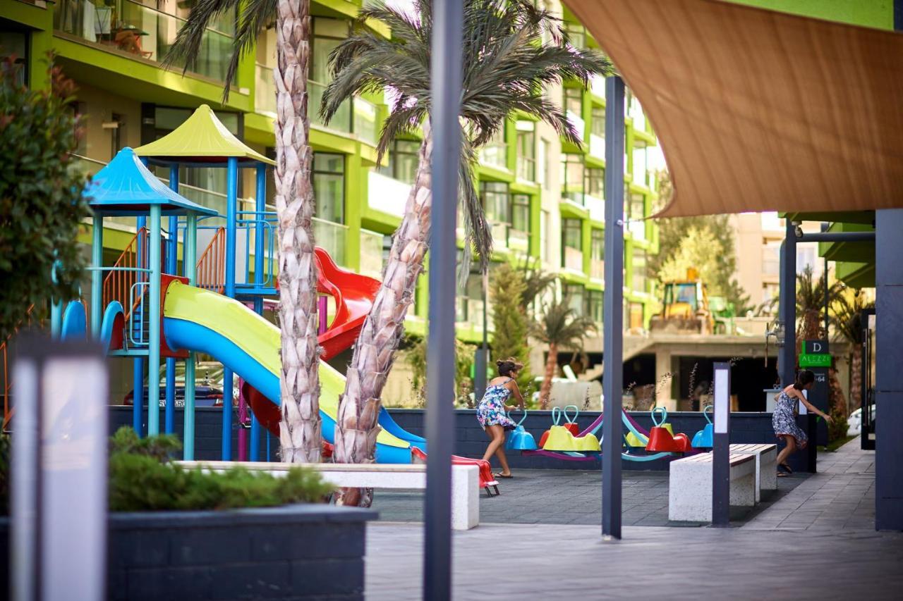 Rebeq Aparthotel Alezzi Beach Năvodari Eksteriør bilde
